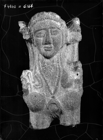 Sphynx en basalte provenant de Oum Raysse achetée à Irbid 12.1968 (Jordanie), Institut Français Du Proche-Orient Ifpo
