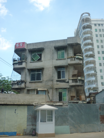 Poor housing in Haikou, China, Goulard Sébastien