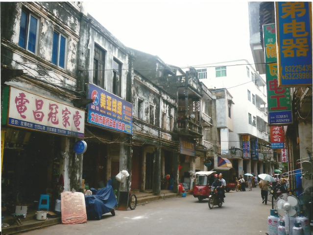 Traditional street in Wenchang, China, Goulard Sébastien