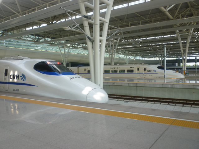 High-speed train in Shanghai, Goulard Sébastien