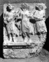 Statuette, bloc décoré 3 personnages, provenant de Sélimié (Palmyre, Syrie)