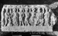 Bloc avec bas relief, divinité en arme et sacrifice, inscription palmyrénienne sur le socle, Inv XII, 55, relief de Palmyrène
