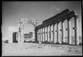 Arc monumental et colonnade intérieure (Palmyre, Syrie)